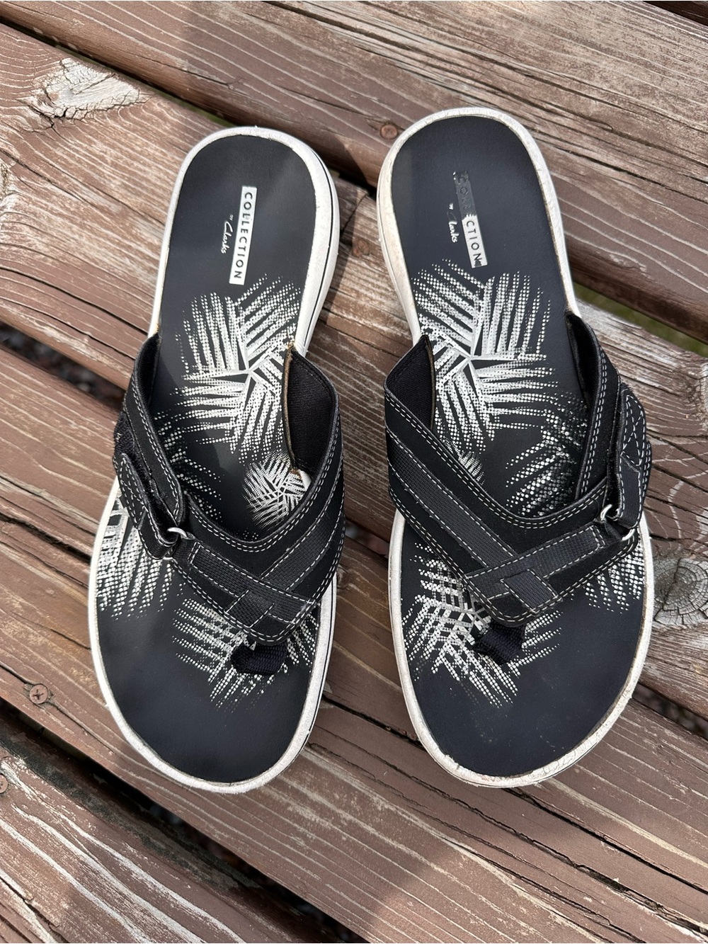 Clark’s Black Palm-Print Flip Wedge Sandals, Sz. 9 1/2 Med.